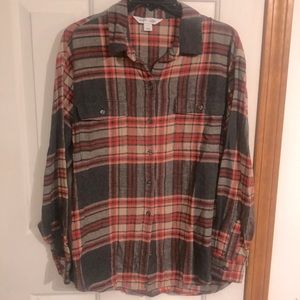 Old navy boyfriend fit flannel top. Size large. New with tags.